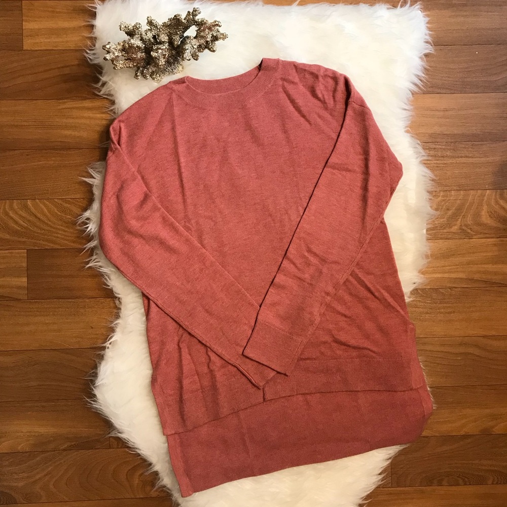 💕SALE 💕 Lou & Grey sweater
